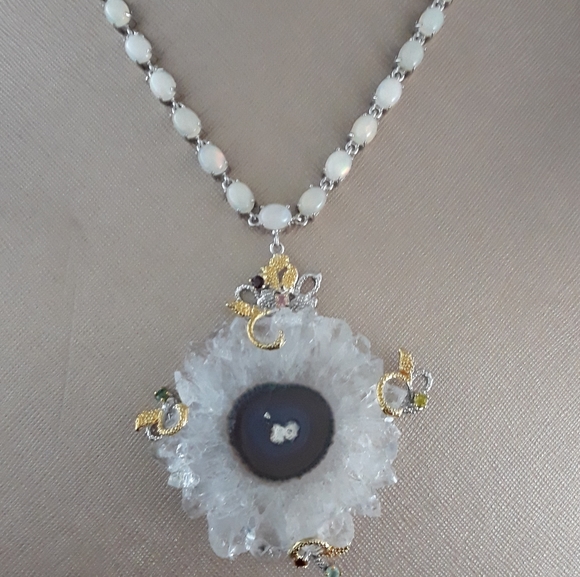 Handcrafted White Druzy Quartz Necklace - Picture 14 of 17